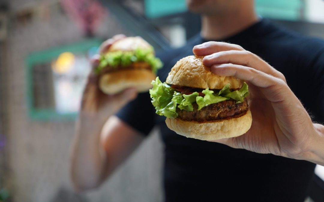 Dia do Hambúrguer: McDonald’s, Bob’s e outras redes terão promoções