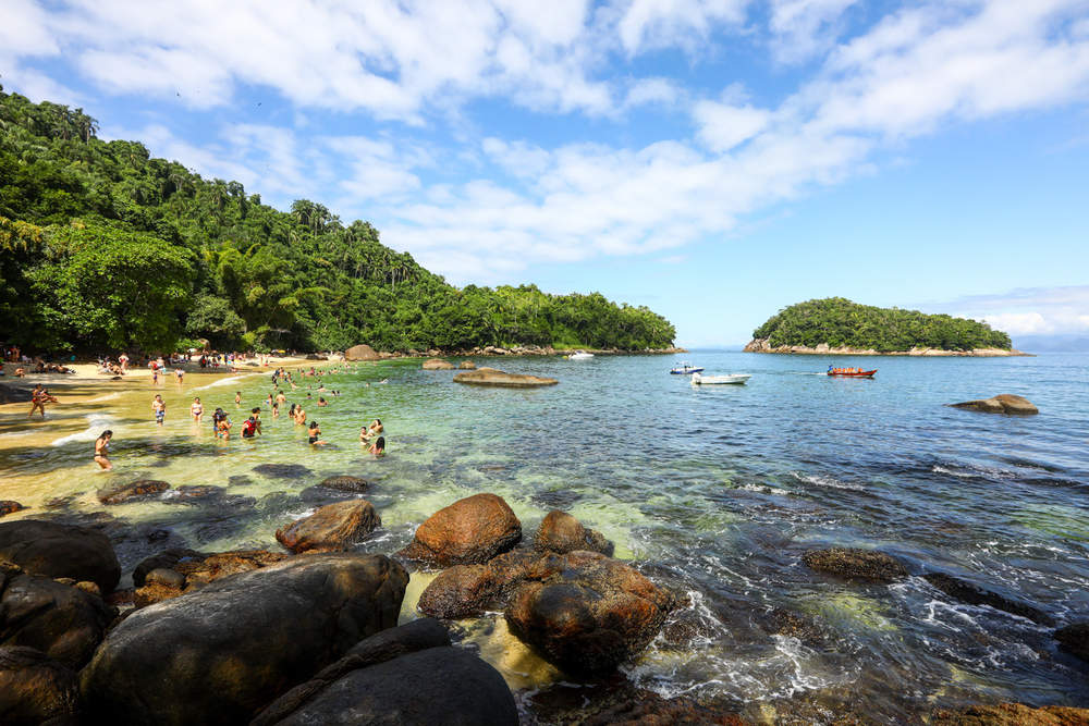 Ubatuba vai cobrar taxa de turistas a partir de junho para