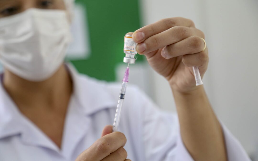 Saúde amplia vacinação contra Covid para todas as crianças de 6 meses a 4 anos