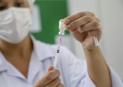 Saúde amplia vacinação contra Covid para todas as crianças de 6 meses a 4 anos