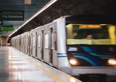 Sindicato mantém greve no metrô de SP mesmo após decisão judicial